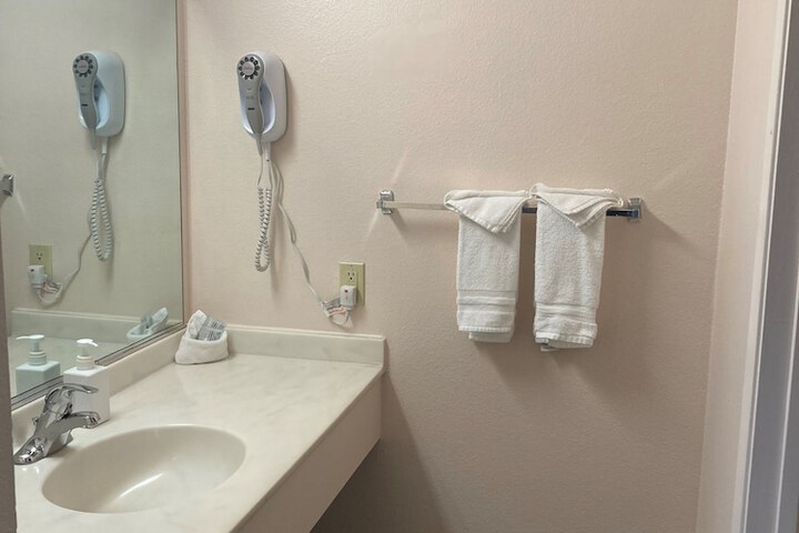 Coast Riders Inn