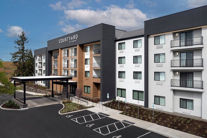 Hotel 1 of 54