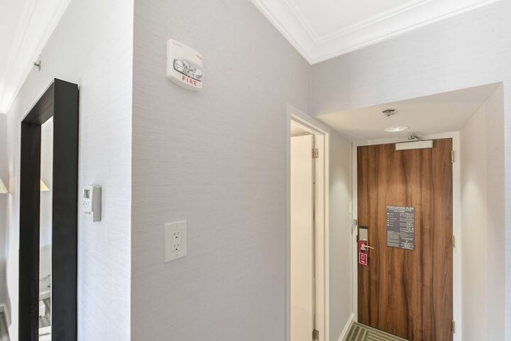 Room 66 of 125