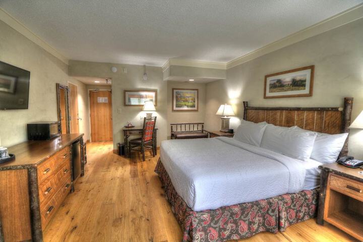 Lodge at Five Oaks Pigeon Forge - Sevierville