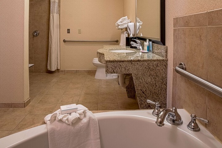 Hampton Inn & Suites Sacramento-Elk Grove Laguna I-5