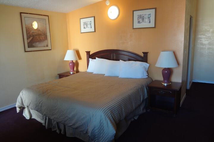 Room 21 of 31