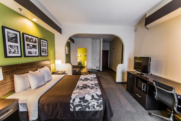Room 14 of 41