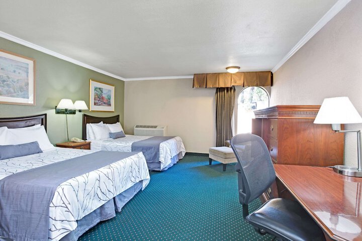 Room 14 of 15