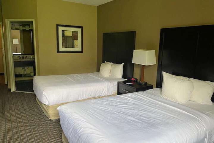 Room 9 of 20
