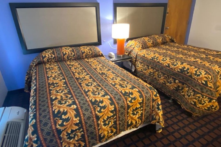 Room 26 of 32