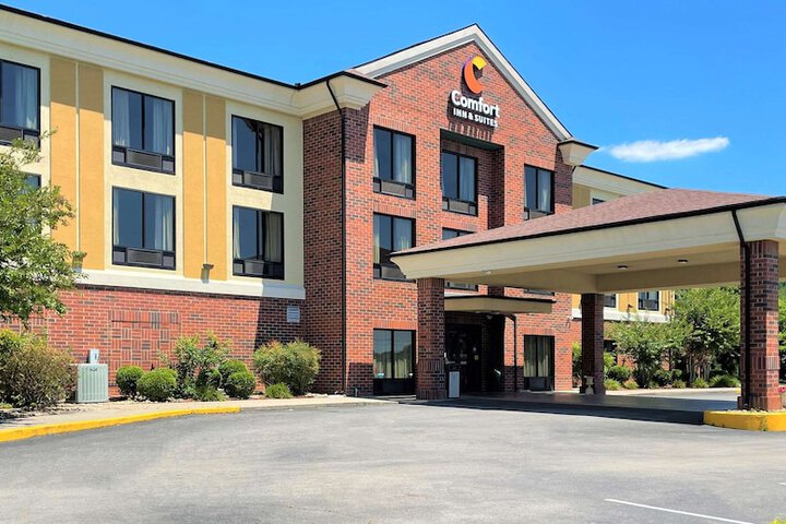 Hotel 2 of 85