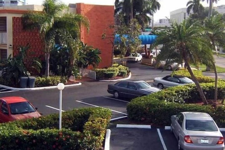 Knights Inn Hallandale