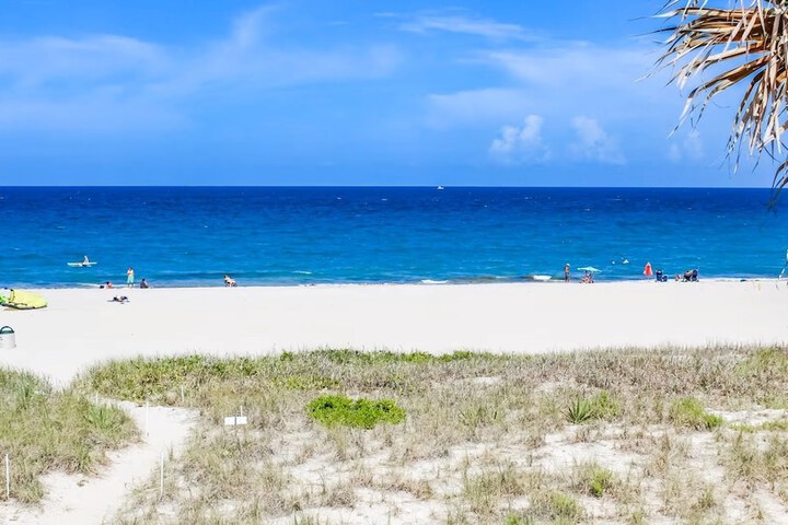 Berkshire Beach Club