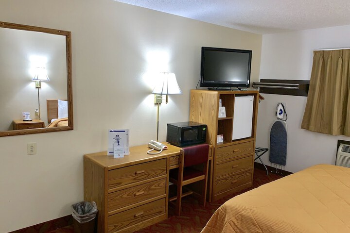 Americas Best Value Inn & Suites Sidney