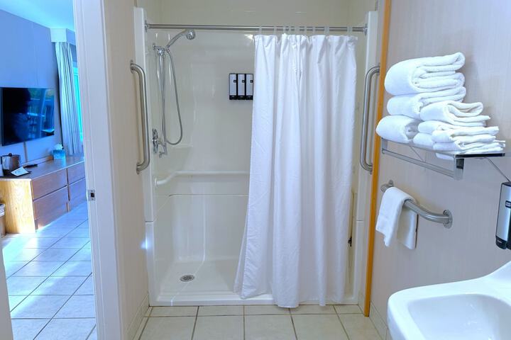 Room 74 of 111