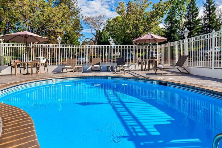 Pool 2 of 29