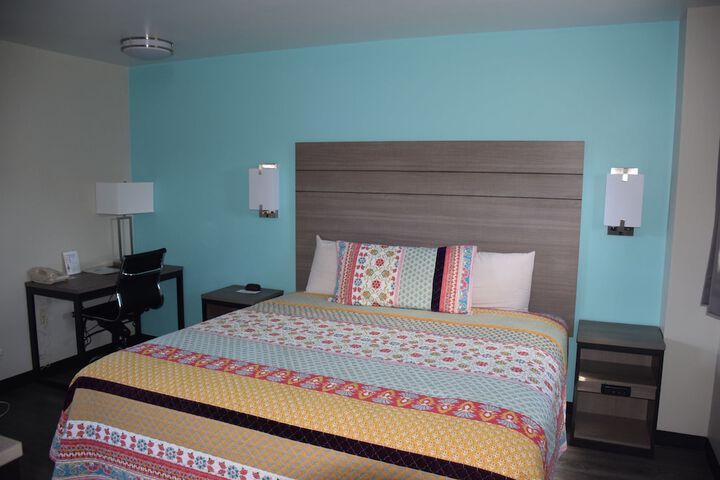 Room 16 of 27