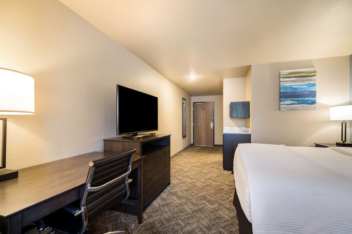 Room 21 of 53