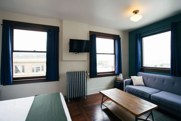 Room 20 of 32