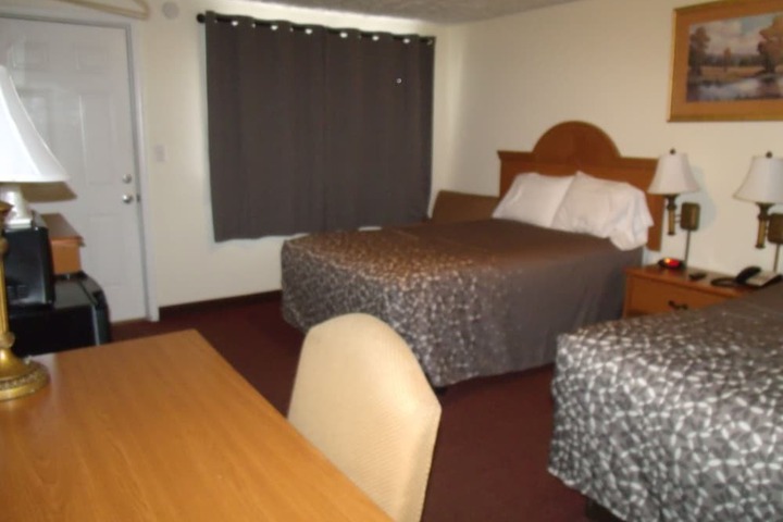 Room 7 of 28