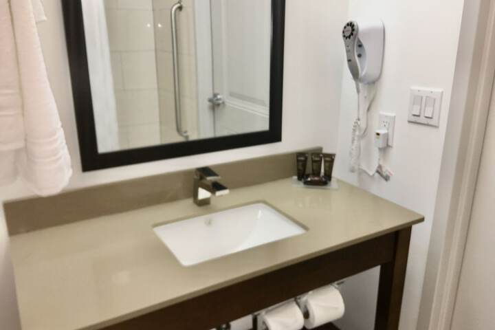 Room 5 of 21