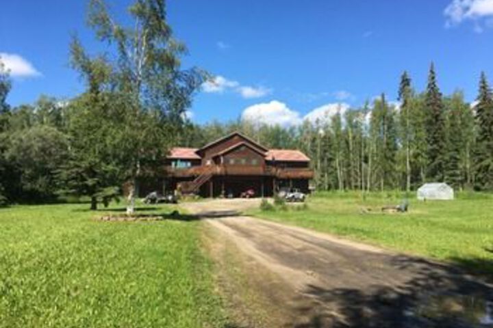 Fairbanks Moose Manor B & B