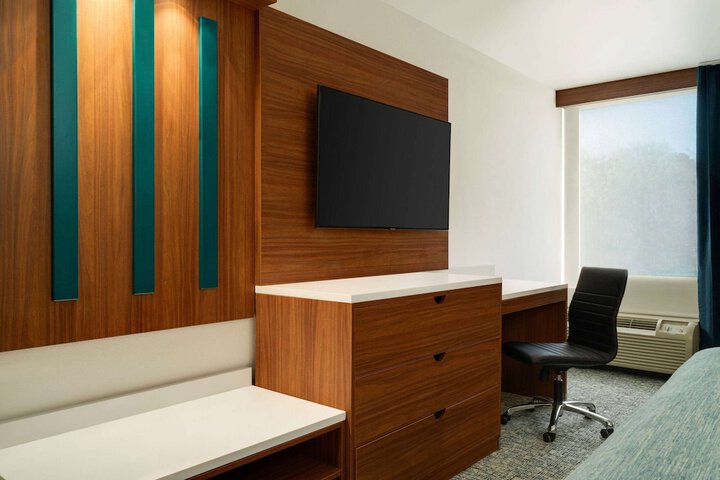Room 21 of 35