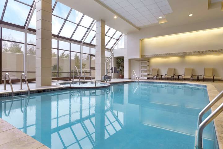 Embassy Suites by Hilton Piscataway Somerset
