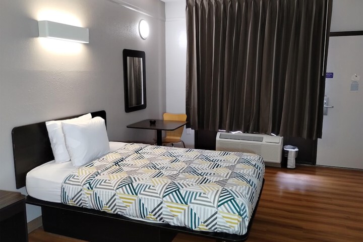 Motel 6 Seaford DE