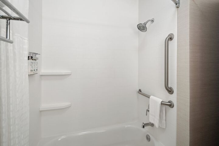 Holiday Inn Express & Suites Interstate 90 by IHG