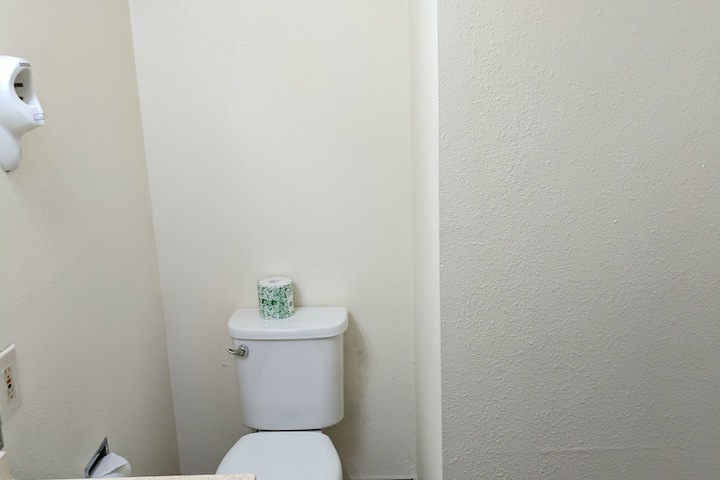 Room 61 of 67