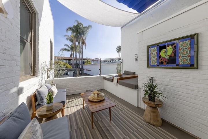 Sundeck 31 of 37
