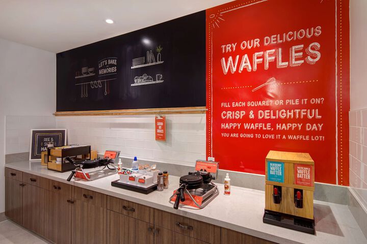 Hampton Inn & Suites Ontario Rancho Cucamonga