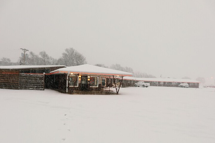 Raine Motel