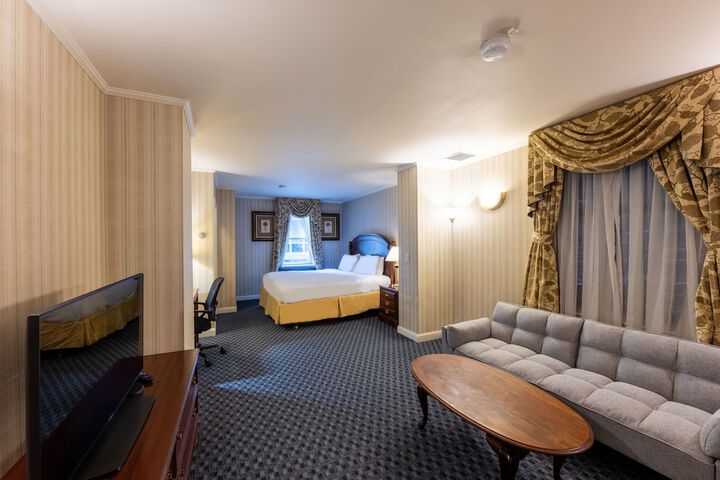 Room 46 of 83