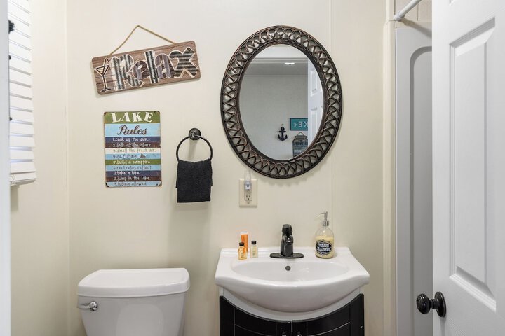 Room 35 of 154