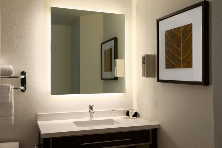 Room 35 of 46