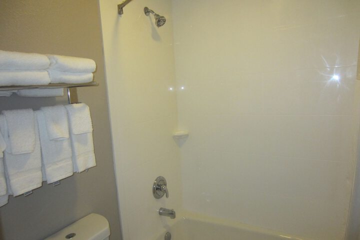 Room 28 of 38