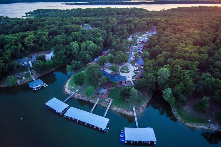 Candlewyck Cove Resort