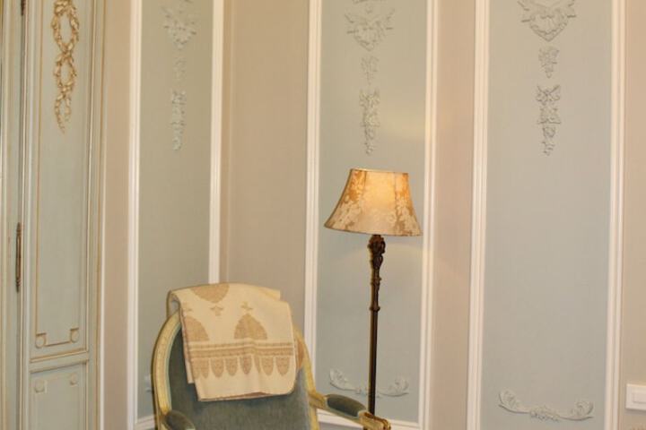 Room 12 of 51