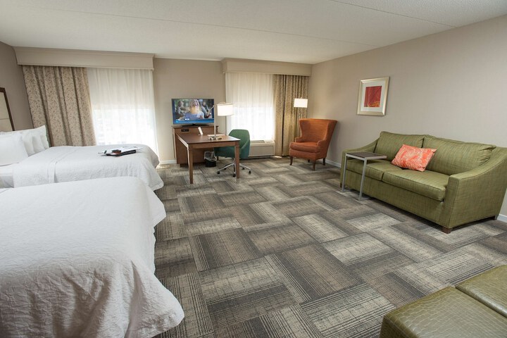 Room 33 of 57