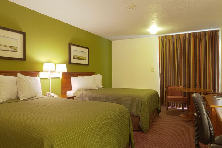 Room 32 of 38