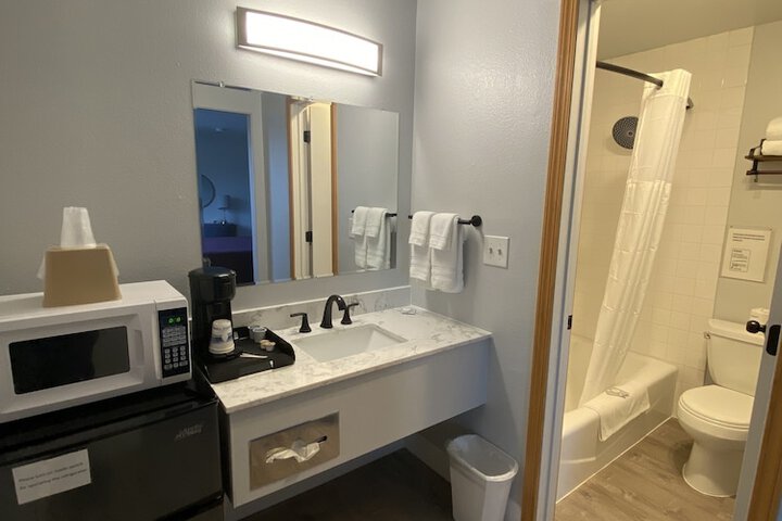 Room 8 of 49