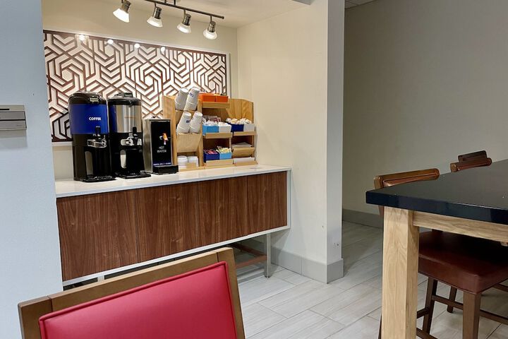 Holiday Inn Express & Suites Sulphur (Lake Charles) by IHG