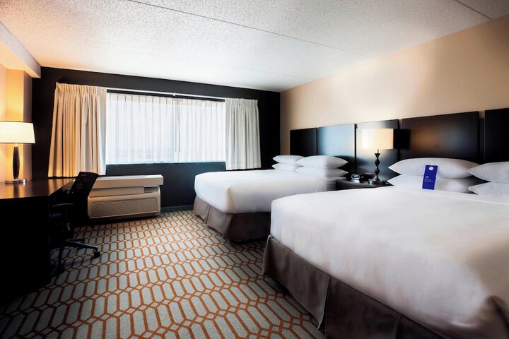 Delta Hotels by Marriott Fargo
