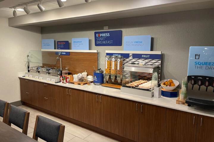 Holiday Inn Express & Suites Ft. Lauderdale N - Exec Airport by IHG