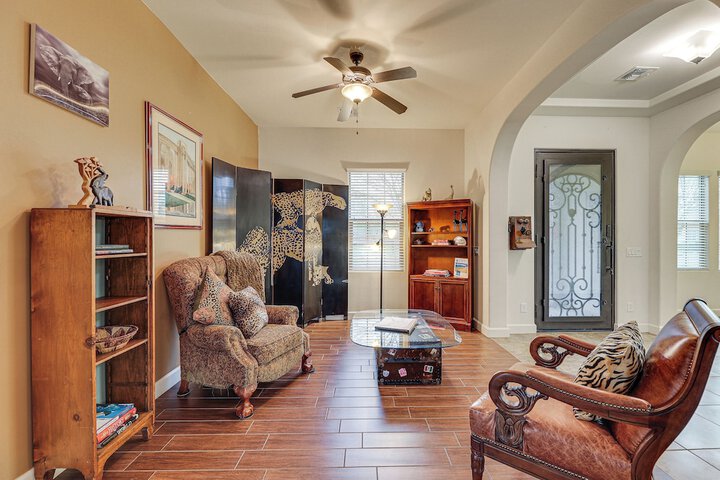 Luxury Queen Creek Home w / Calming Pool Oasis!