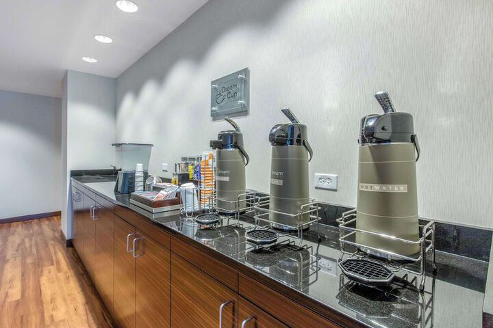 Breakfast/Coffee Service 53 of 61