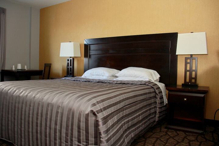 Room 5 of 17