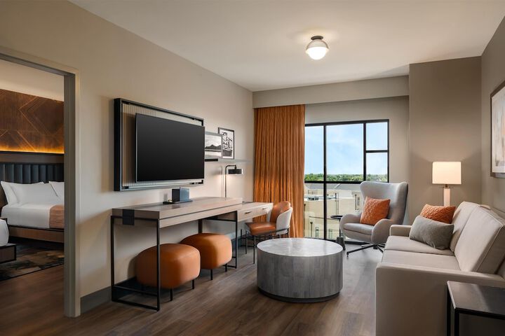 Hotel Avail Rogers Tapestry Collection by Hilton