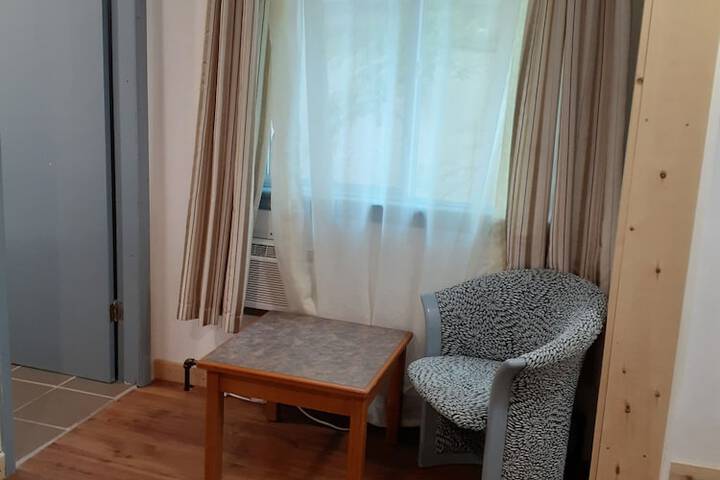 Room 13 of 46