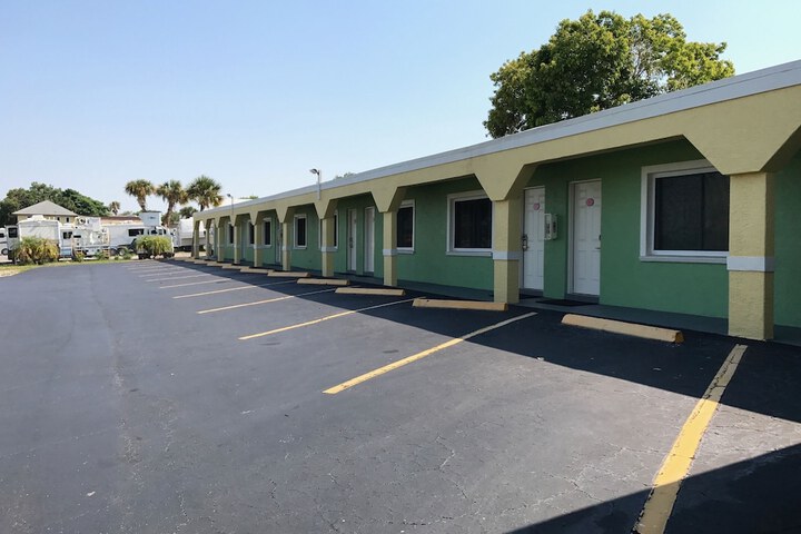 Hotel 3 of 33