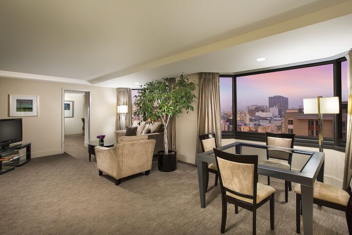 Room 96 of 176