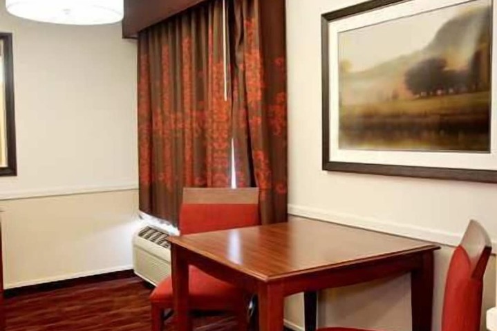Room 5 of 31